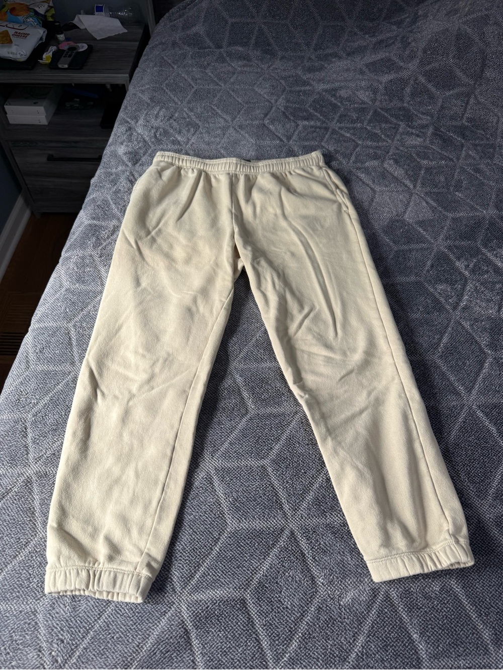 GAP Men's Cream Elastic-Waist Jogger Pants